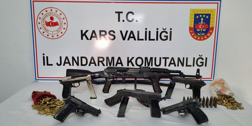 Kars’ta silah operasyonu: 5 gözaltı