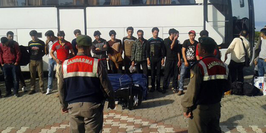 Sarıkamış’ta 17 kaçak göçmen yakalandı