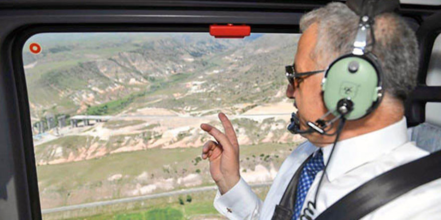 UDH Bakanı Arslan, Karakurt-Erzurum yolunu havadan inceledi