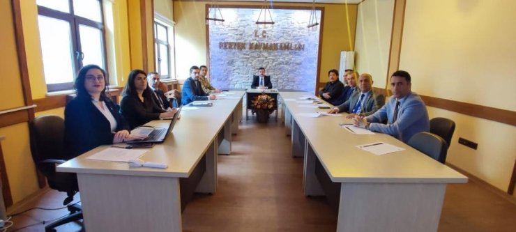 Pertek’te kadına yönelik şiddetle mücadele toplantısı