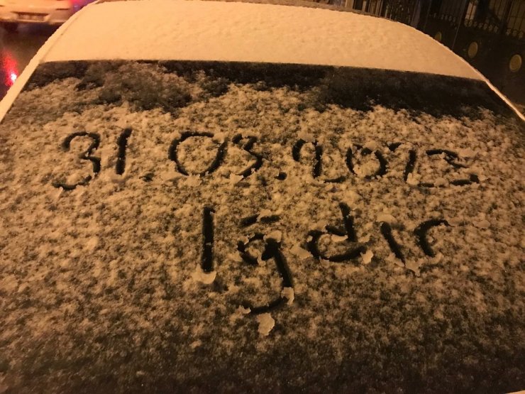 Iğdır’da nisan ayında kar etkili oluyor