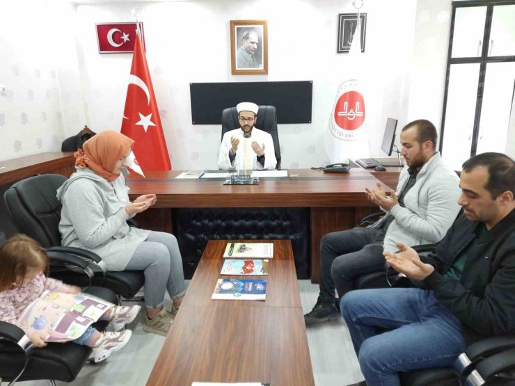 Belarus asıllı Elena Müslüman oldu