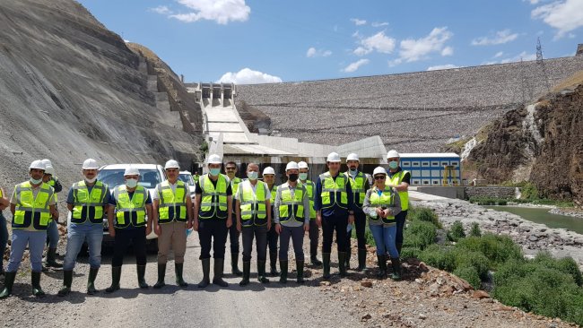 karakurt-baraji-ve-hes-tesisinde-incelemelerde-bulunuldu-1.jpeg